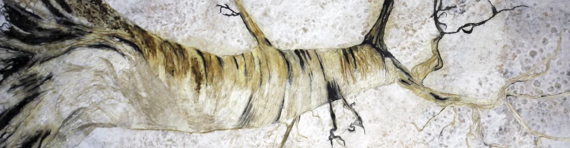 Ouvre nommée ”Arborescence”, réalisée en papier, à partir de végétaux, selon les traditions japonaises 