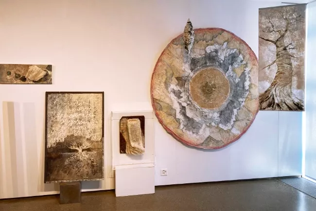 Vue intérieure de l'atelier de Viviane Fontaine, espace exposition